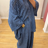 Ensemble blue