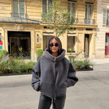 Manteau en laine avec capuche imperméable
