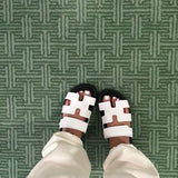 Strappy sandals [white]