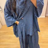 Ensemble blue