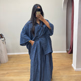 Ensemble blue