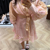 Robe mi longue à rayures