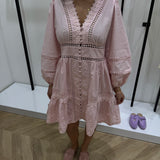 Robe en broderie [ rose ]