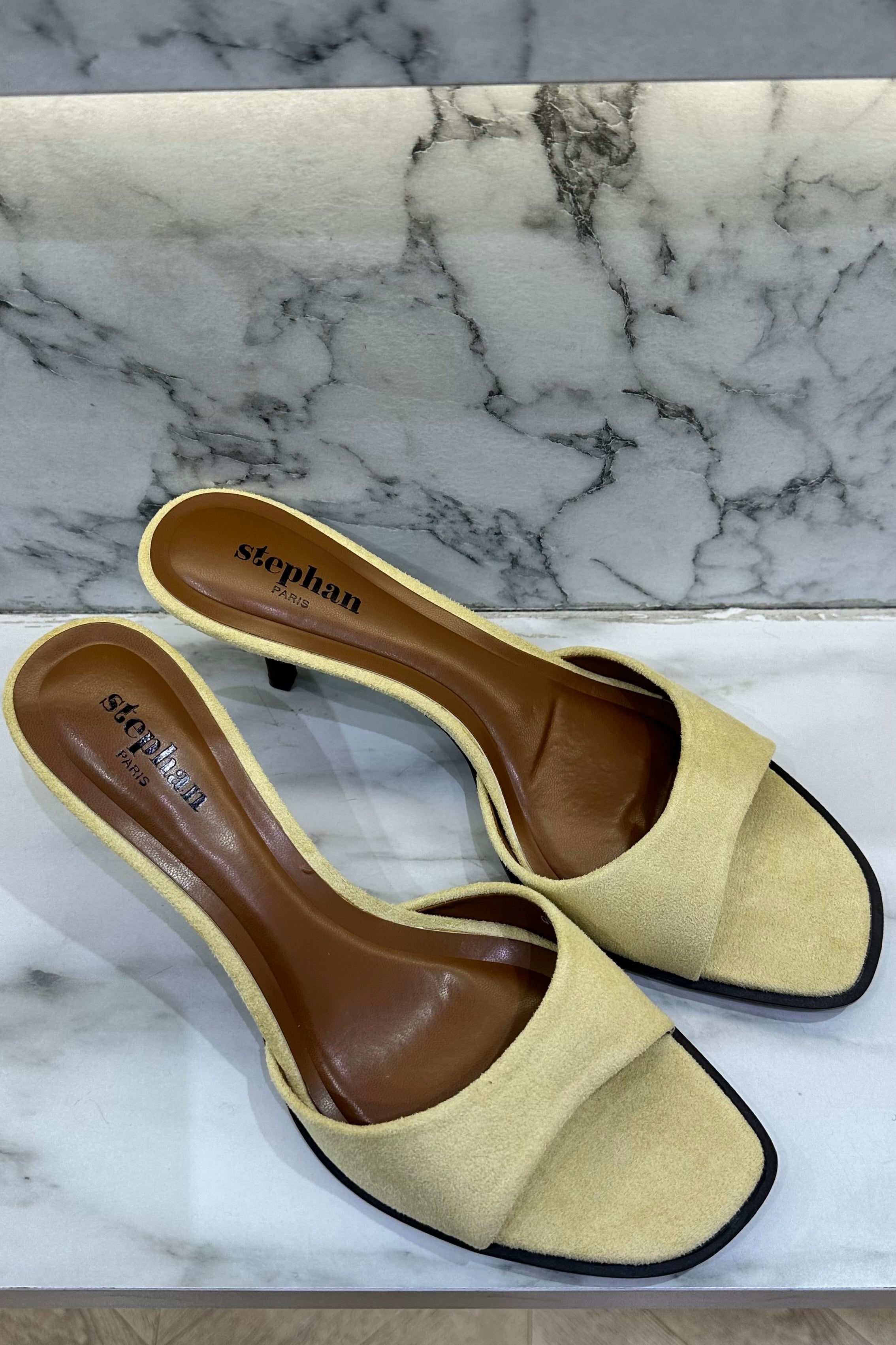Mules à talon minimalistes – Beige suédé - Belmiraz