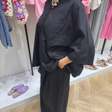 Loose shirt with flared pants set [black]