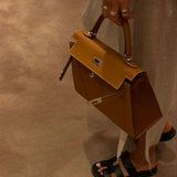 Strappy sandals [black]